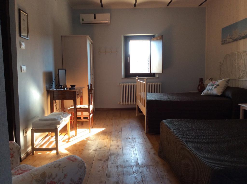 Bed and Breakfast Quattro Gatti Airasca Exterior foto