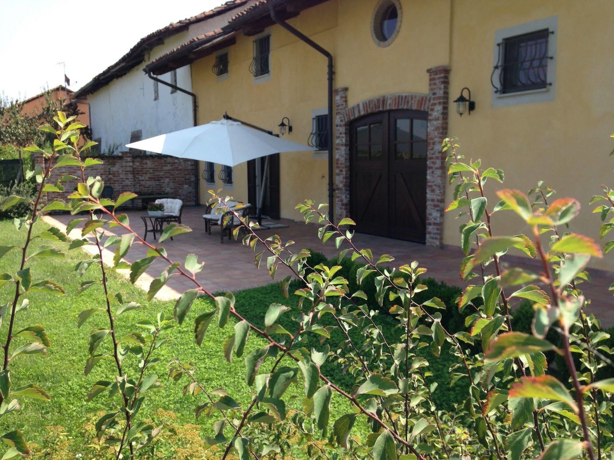 Bed and Breakfast Quattro Gatti Airasca Exterior foto