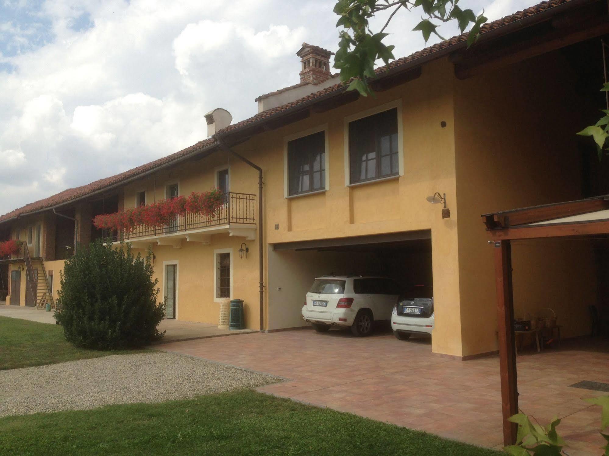 Bed and Breakfast Quattro Gatti Airasca Exterior foto