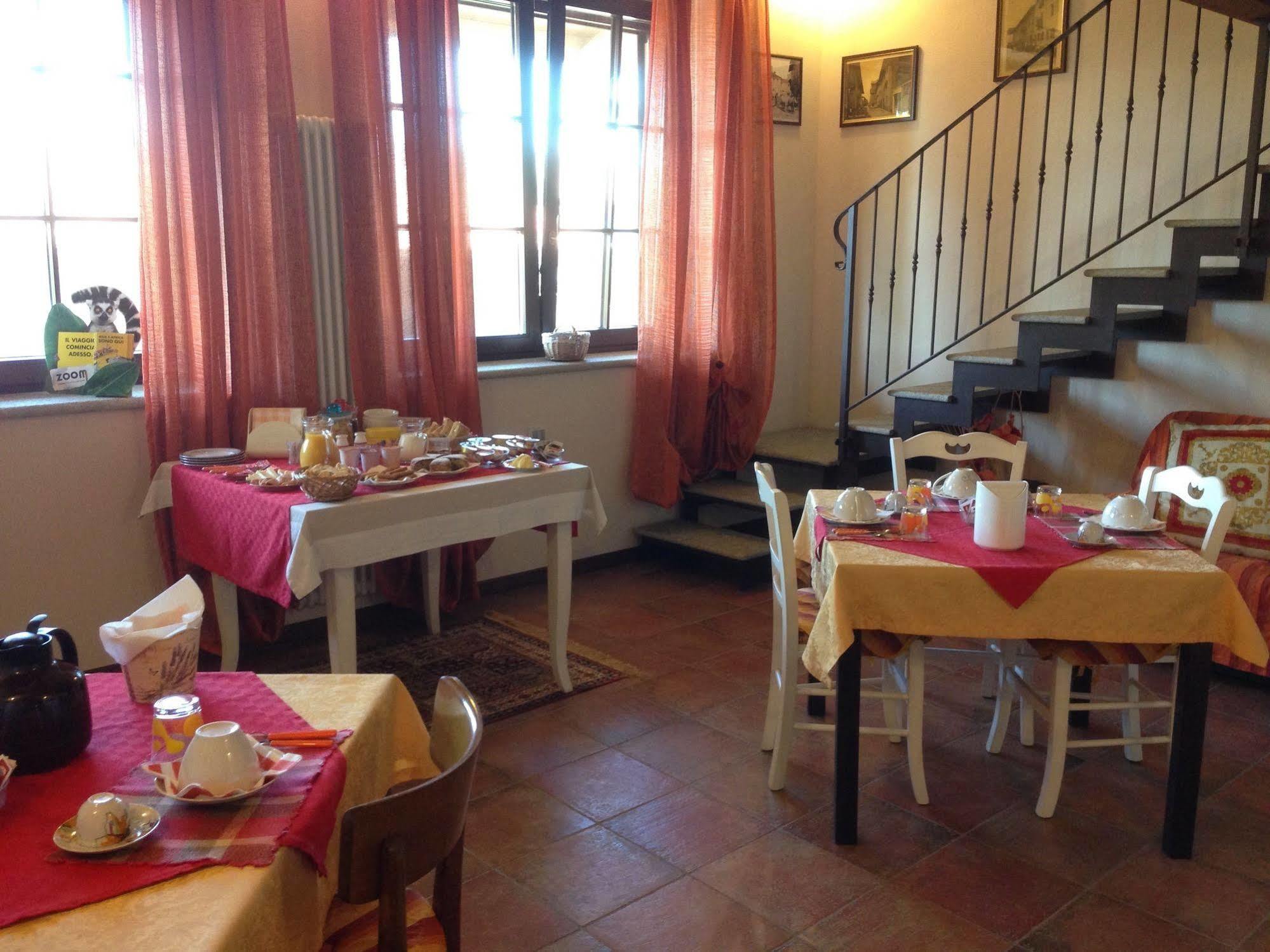 Bed and Breakfast Quattro Gatti Airasca Exterior foto