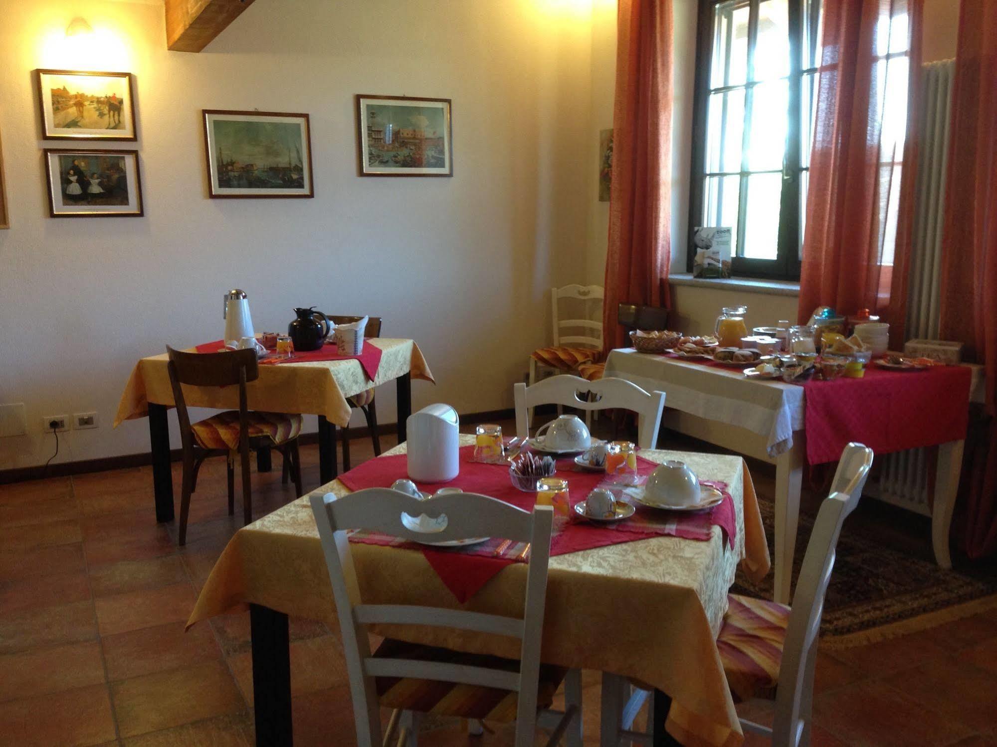 Bed and Breakfast Quattro Gatti Airasca Exterior foto