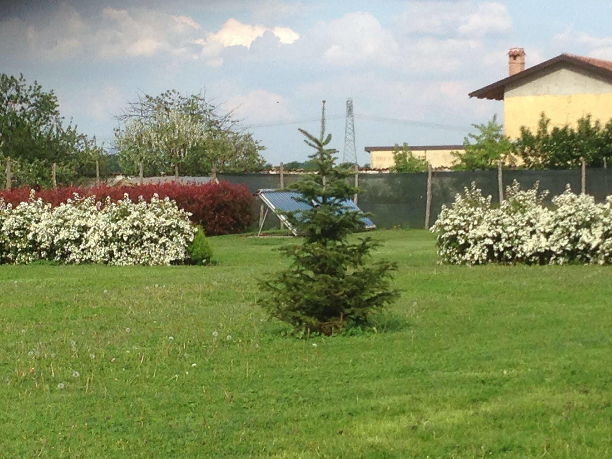 Bed and Breakfast Quattro Gatti Airasca Exterior foto